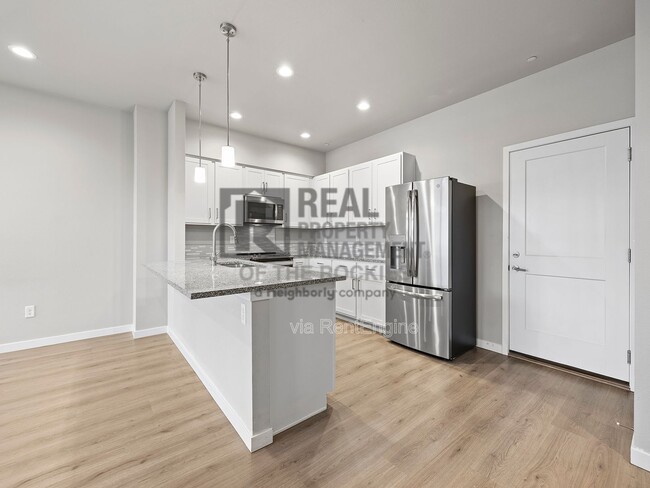 Photo - 744 Wagon Trail Rd