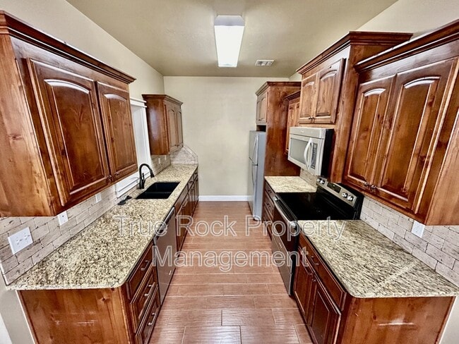 Photo - 1417 N Monte Vista St