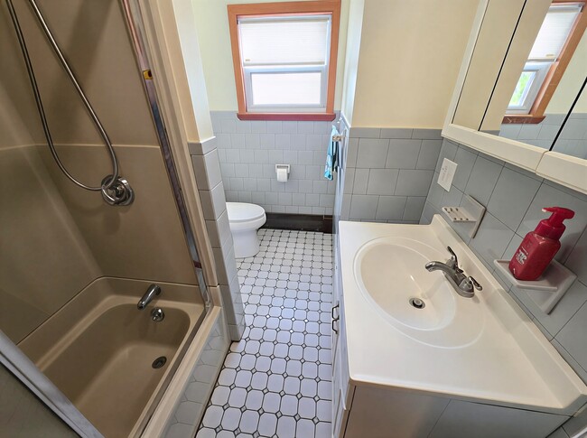 Photo - 167 Elm St Unidad 1