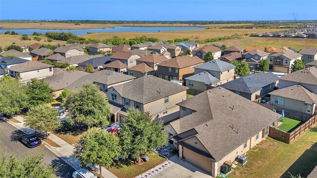 Photo - 206 Linden Ln