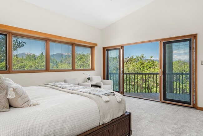 Photo - 623 Johnson Dr