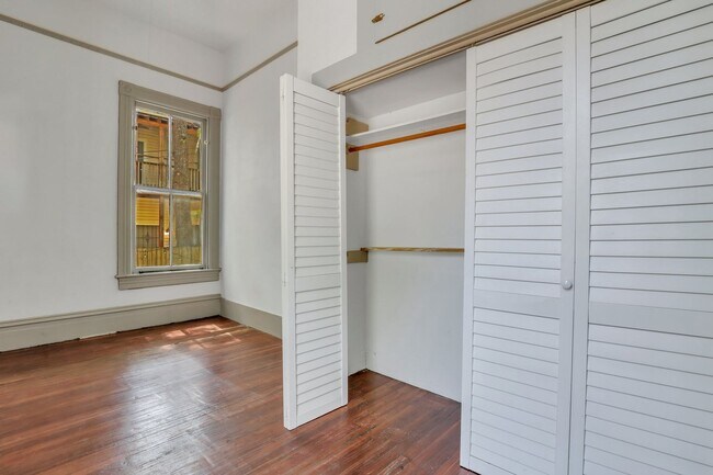 Photo - 21 W 36th St Unit 2