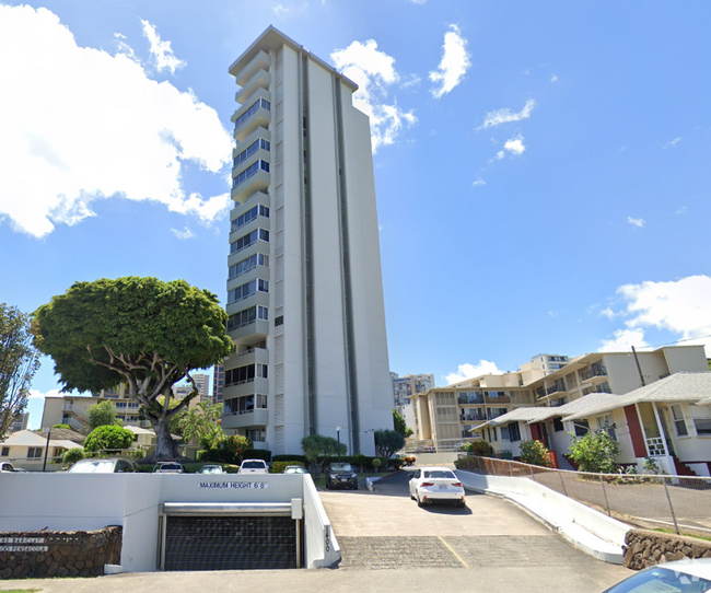 Building Photo - Updated 2-Bedroom Condo in Makiki – $2,400... Unit 1703