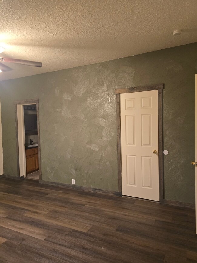 Photo - 76650 US Hwy 93