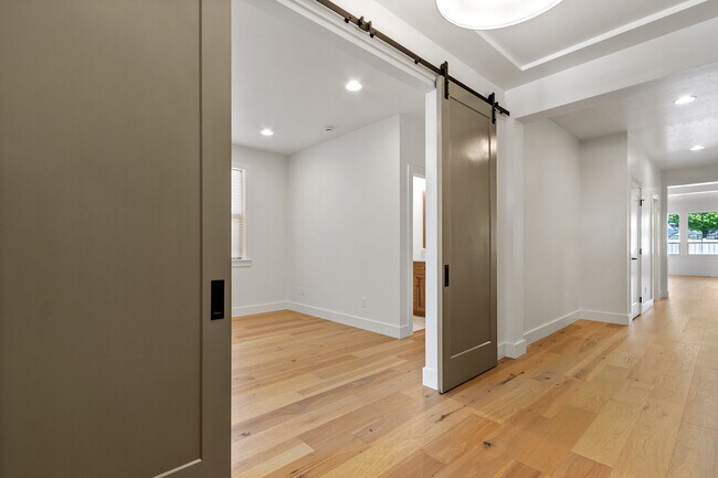 Photo - 4646 S Selatir Way