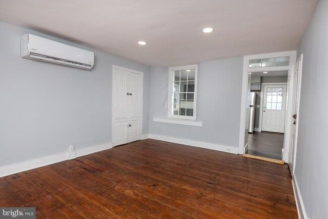 6192 Lower York Rd