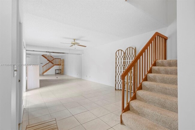 Photo - 713 NW 99th Cir