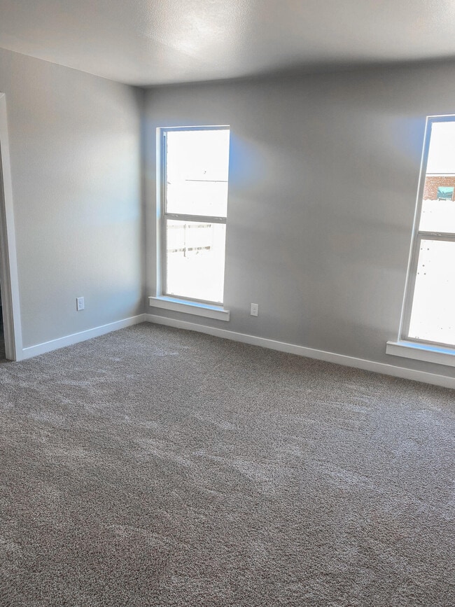 Photo - 13703 Avenue S