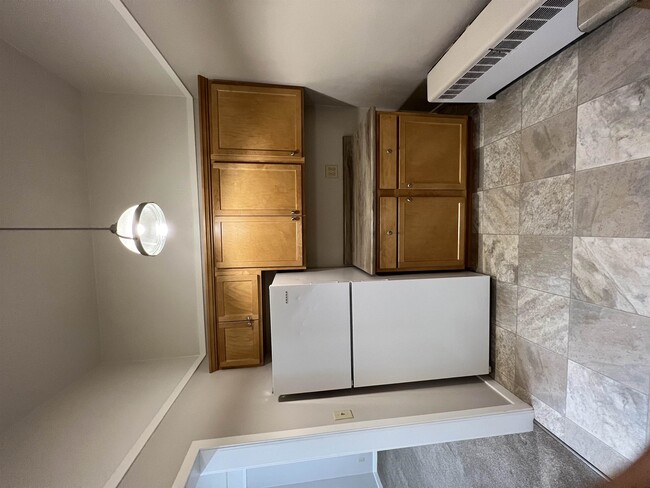 109 S Main St Unit 8