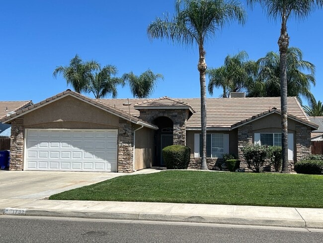 Building Photo - 3 Bedroom in Desired Neighborhood