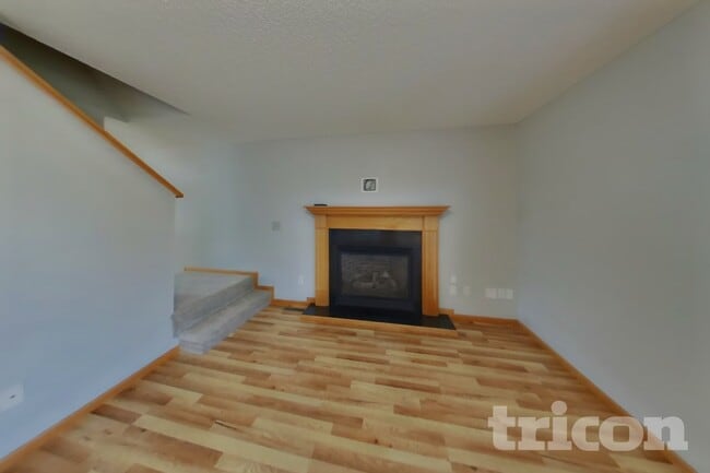 Photo - 1230 Varner Way