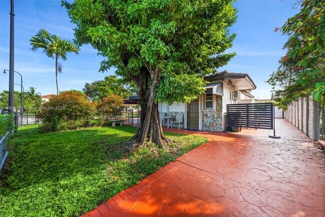 Photo - 6150 SW 15th St