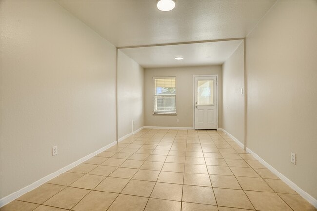 822 Crabapple Way