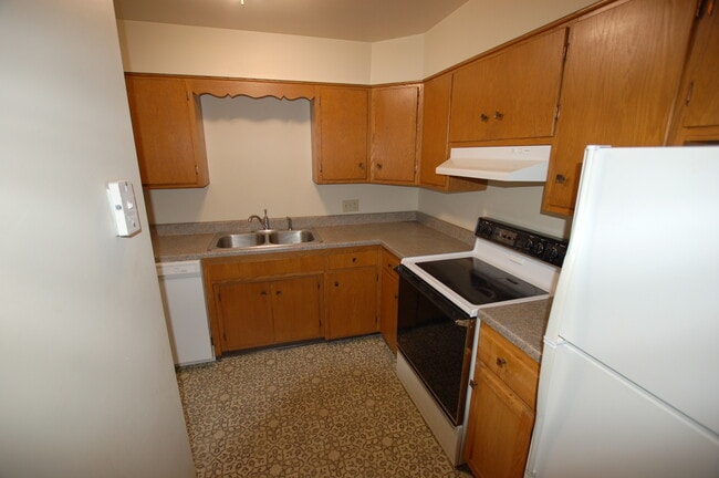 Photo - 1225 Broadway N