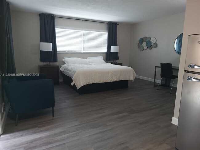 Photo - 507 SE 18th St Unit 5