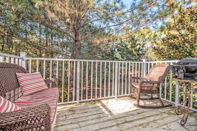 Photo - 1602 Basildon Rd