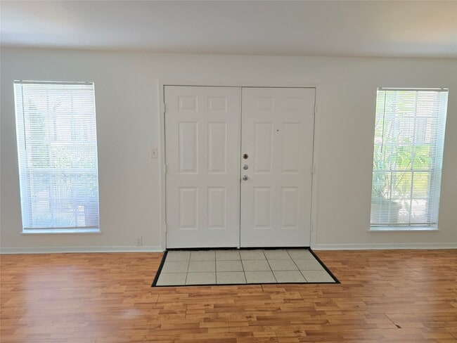 Photo - 5353 Dora St Unit I1