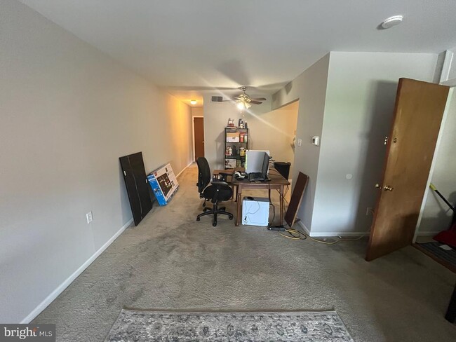 Photo - 16 Apel Ave