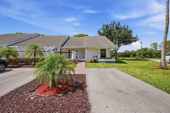 Building Photo - 10775 Waterberry Dr