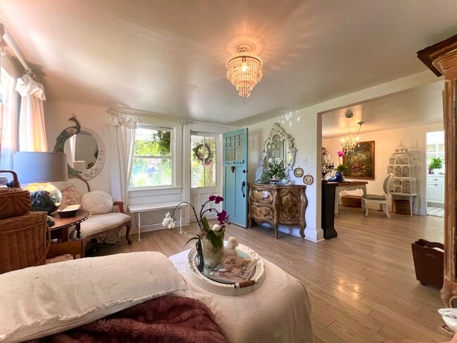 Sala de estar - 822 E Kensington Rd