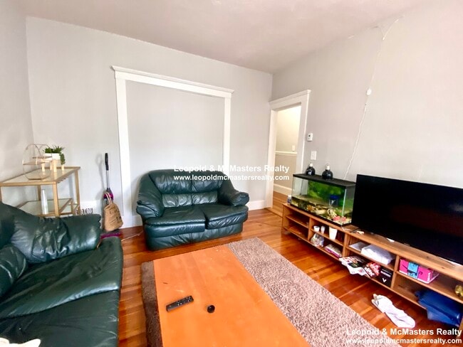 Photo - 19 Roseclair St