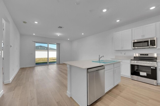 Photo - 6436 Seabright Ter