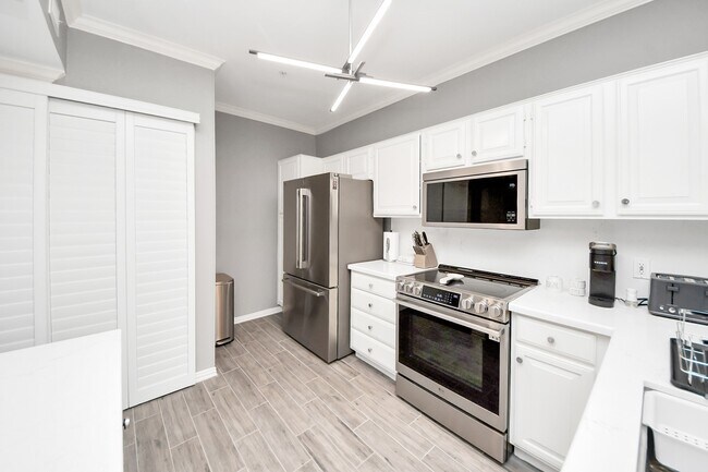 2111 Welch St Unit A211