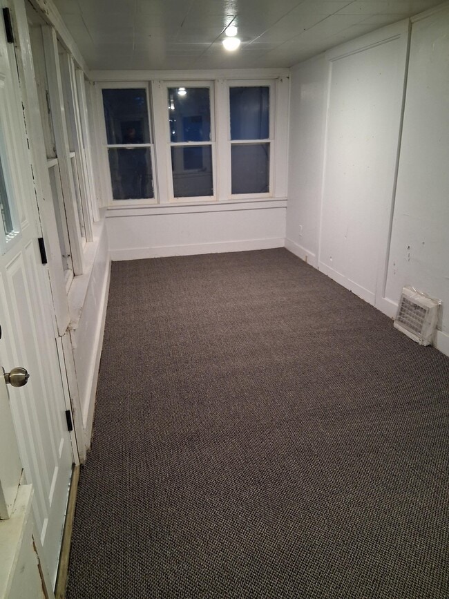 Front porch - 1714 E Walnut St