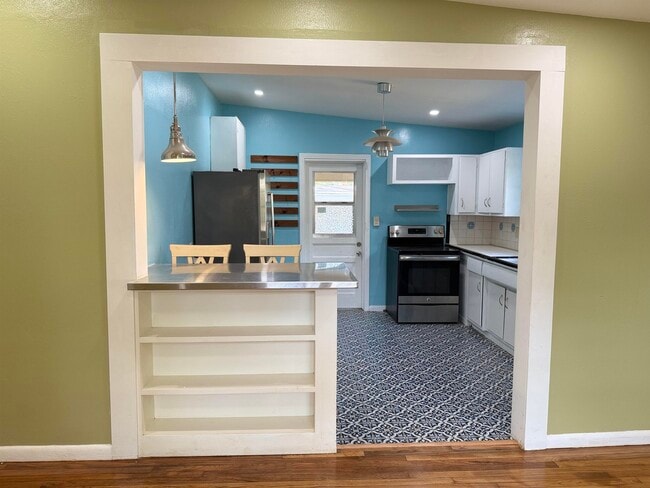 Photo - 1811 Tyndall Dr