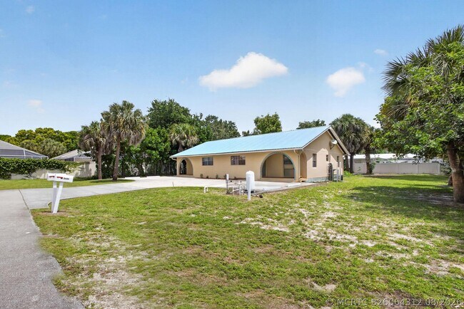 9484 Sun Ct
