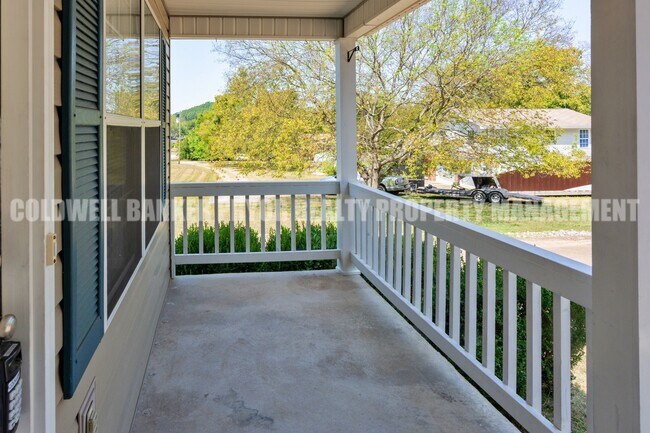 Photo - 1240 N Concord Rd Unit E