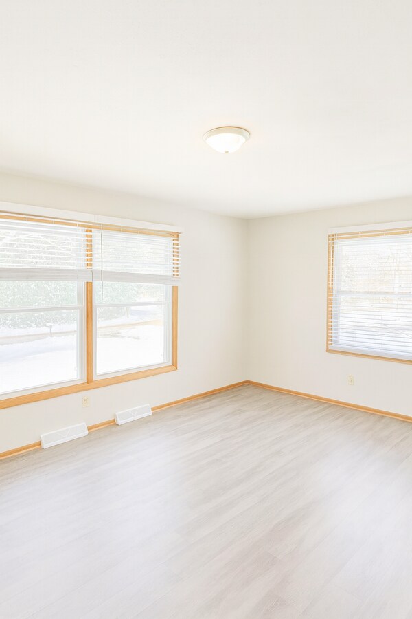 Photo - 226 Oneida St