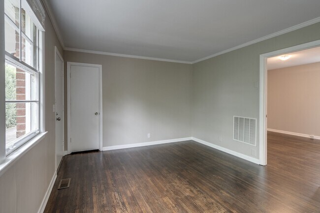 Photo - 3817 Burrus St