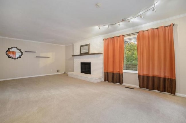 Photo - 2759 Dalton Ave