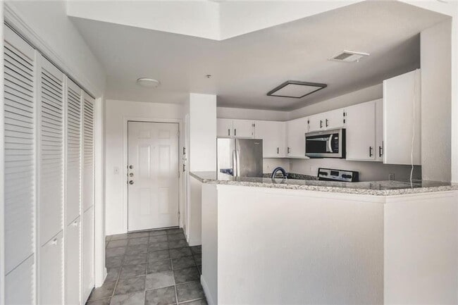 Photo - 2320 Gracy Farms Ln Unit 1
