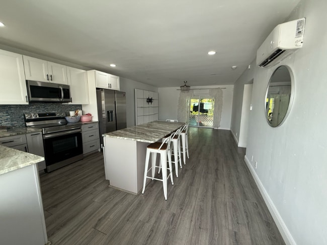 Photo - 2019-2023 NE 15th Ave Unit 2023