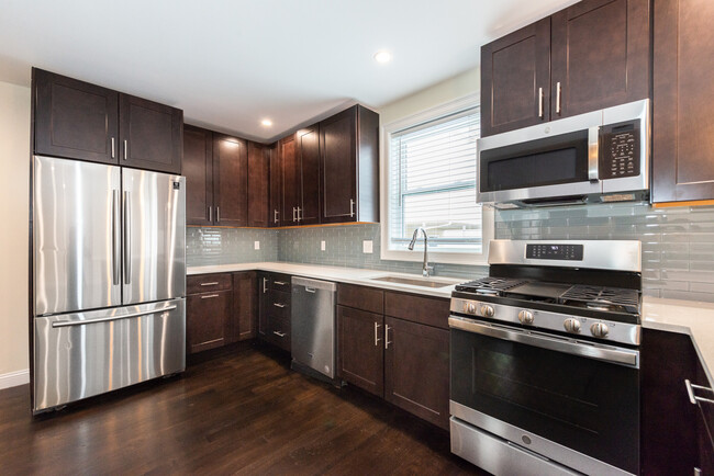 Photo - 10 Marion St Condo