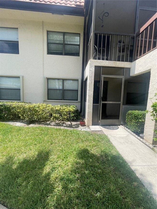 Building Photo - 7250 Golf Colony Ct Unit 102