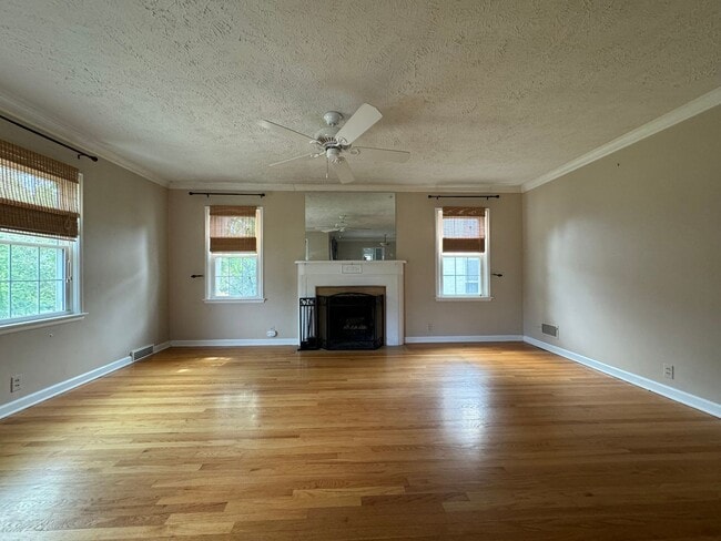 Photo - Home for Rent!