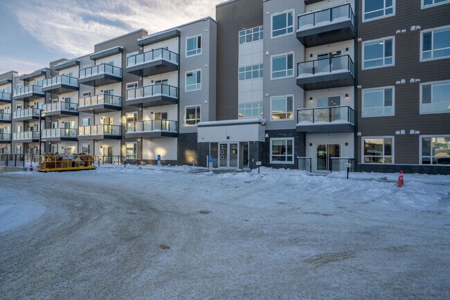 Photo - 33 Carringham Gate NW