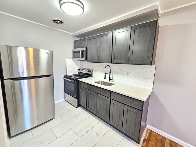 Photo - 1256 Waverly Place