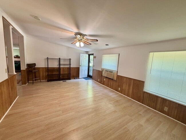 Photo - 166 Smith Ln