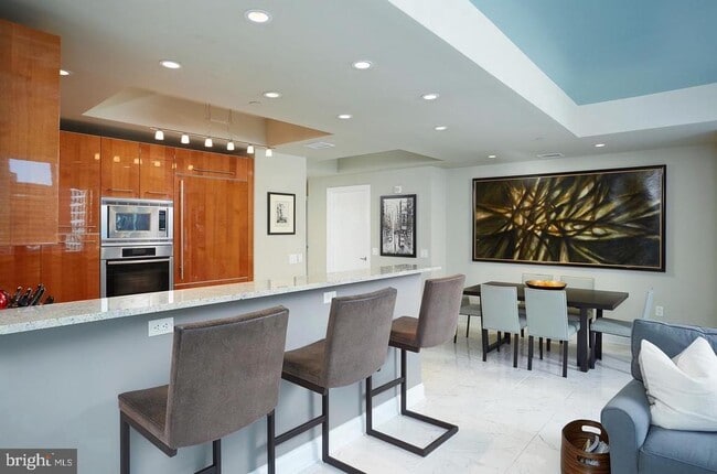 Photo - 1881 N Nash St Unidad 303