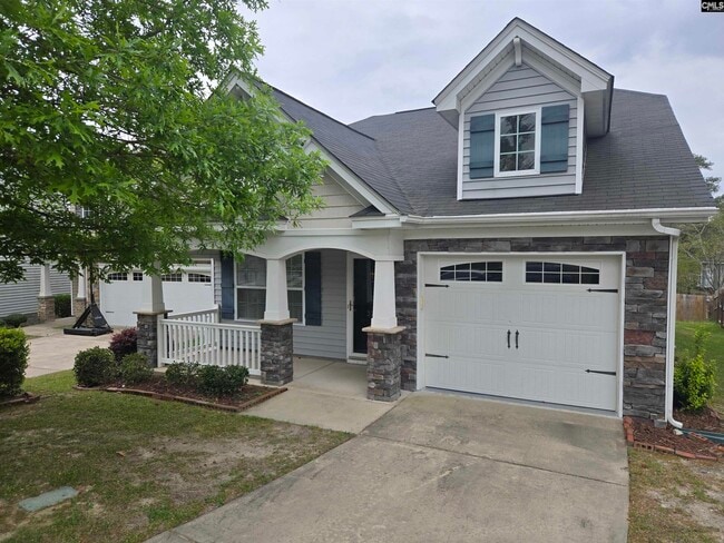 Photo - 374 Eagle Feather Loop