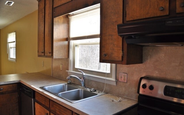 Photo - Student-friendly Split Level Home Located off Brown's Chapel Road