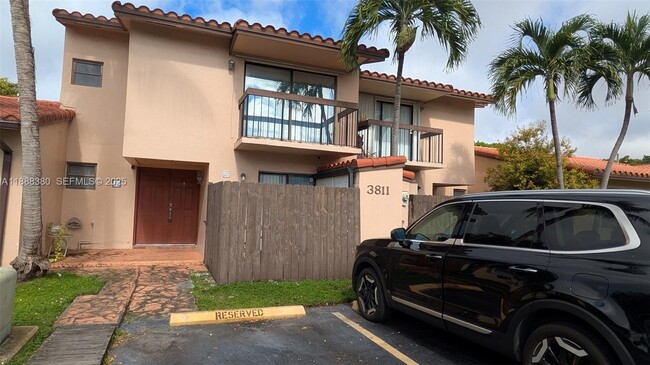 Building Photo - 3811 SW 82nd Ave