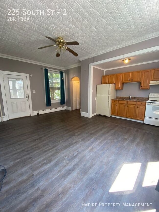 Photo - 225 South St Unit 2