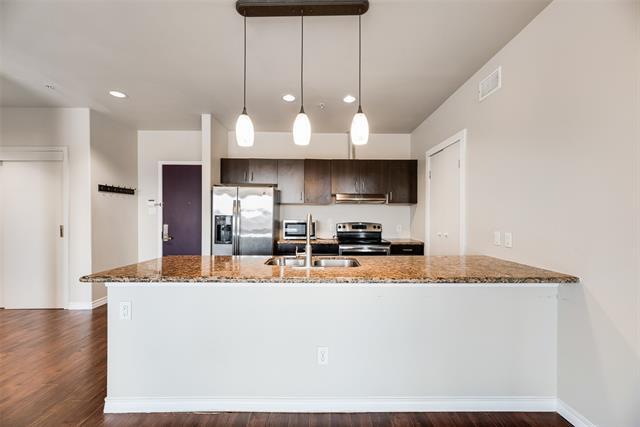 Building Photo - 1100 W Trinity Mills Rd Unit 2040