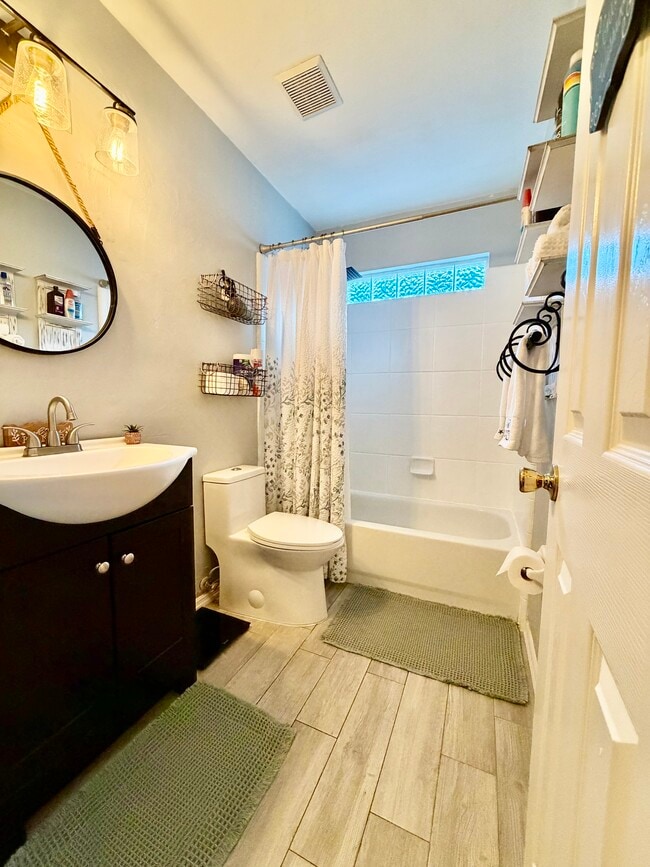 Photo - 11607 NW 18th Pl