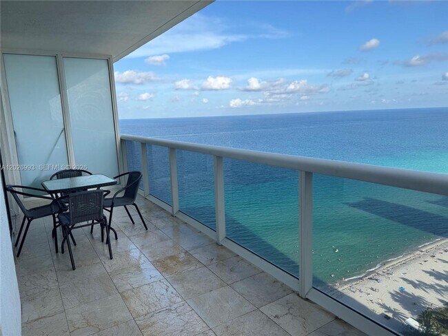 Photo - 1830 S Ocean Dr Unidad 3003